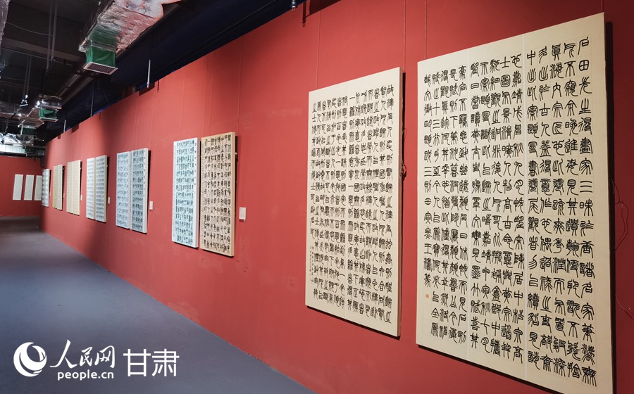 全國第三屆書法臨帖作品展甘肅巡展在蘭州開展。人民網記者 高翔攝