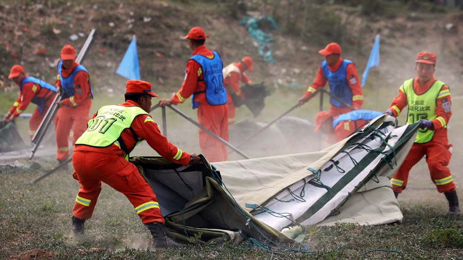 甘肅省森林消防總隊2023年“火焰藍(lán)”實戰(zhàn)化比武現(xiàn)場。甘肅省森林消防總隊供圖