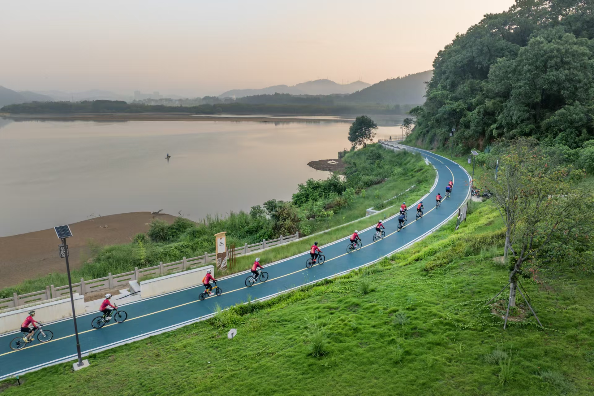 武夷山國家公園1號風景道（南平崇陽溪段）。吳大灼 攝